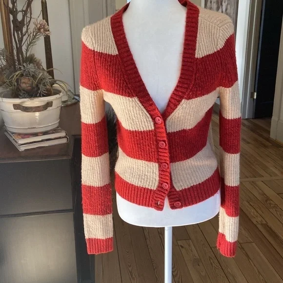 American Eagle red tan stripe cardigan!! Size Small - Picture 2 of 6